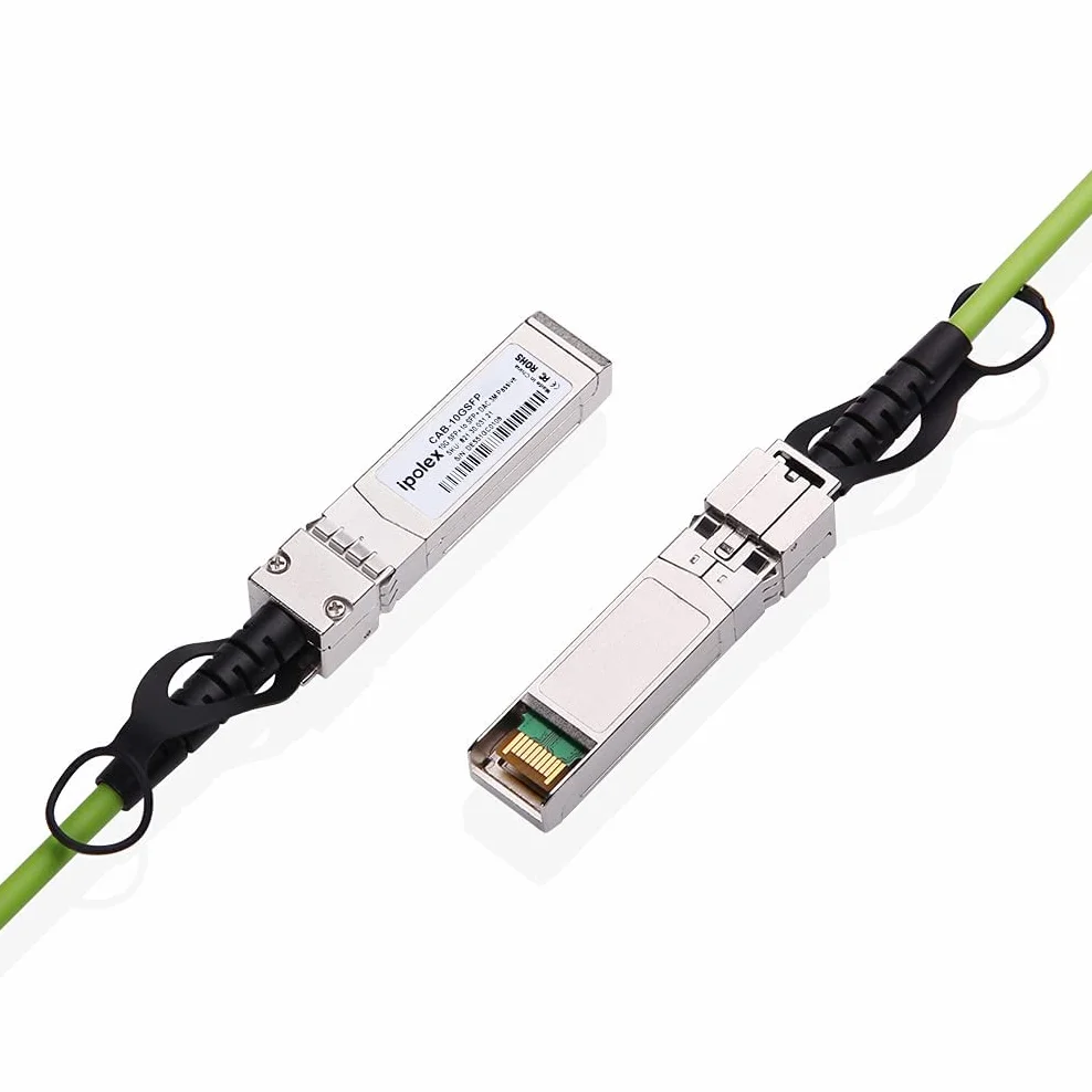 ipolex Kabel miedziany 10 G, SFP+ DAC, 10 GBASE-CU Direct Attach, 10 Gb/s, pasywny kabel Twinax kompatybilny z Cisco, Ubiquiti, Meraki, Microtik, Intel i innymi. 0,5 metra