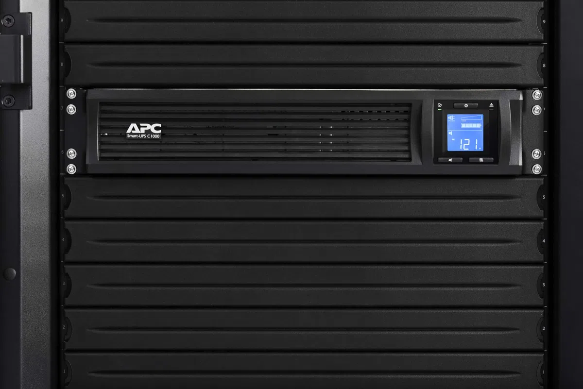 APC SMC1000I-2UC