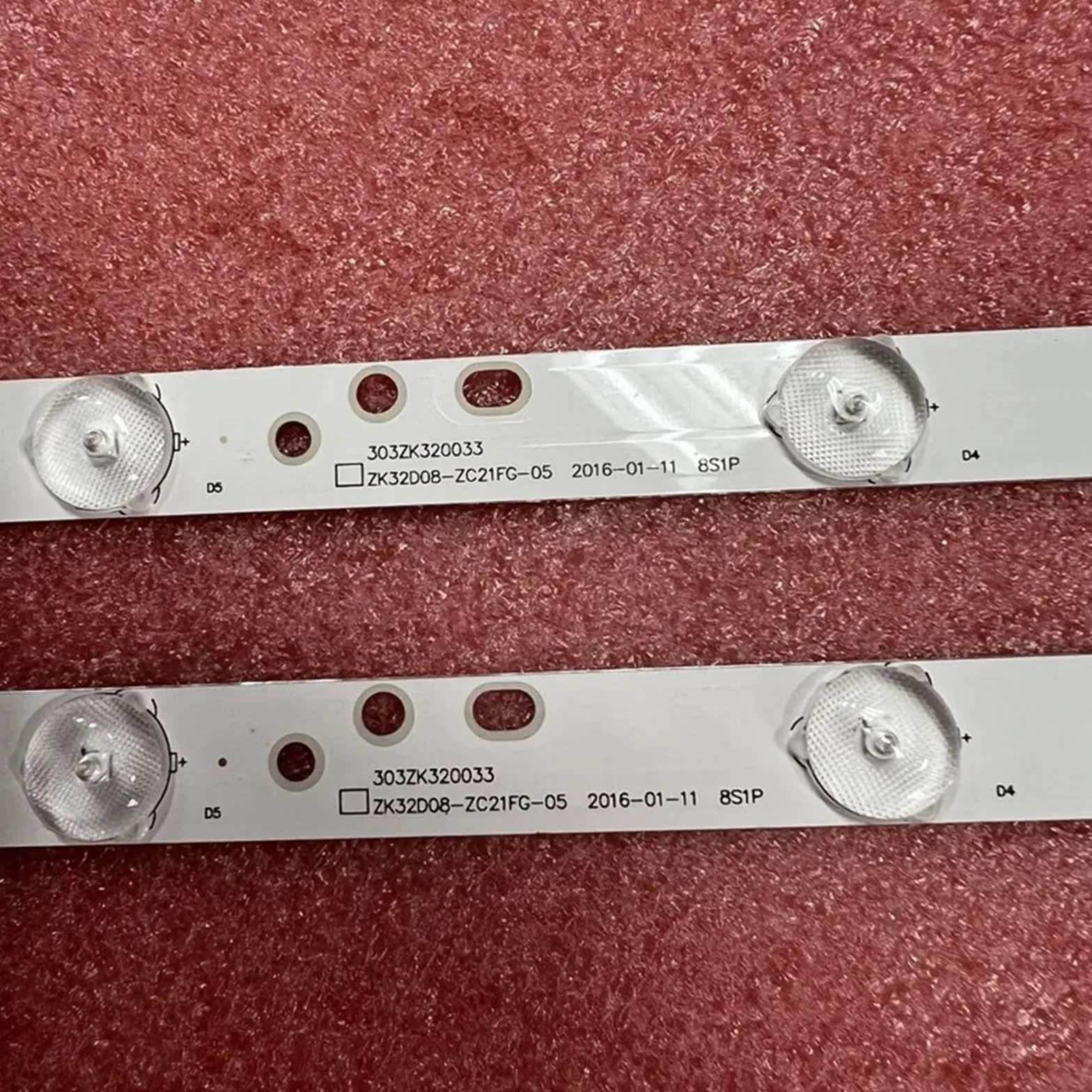 Listwa oświetleniowa LED 8LED kompatybilna z LED32H8 ZK32D08-ZC21FG-03 05 02 CRH-K323535T02085CS 2pcs