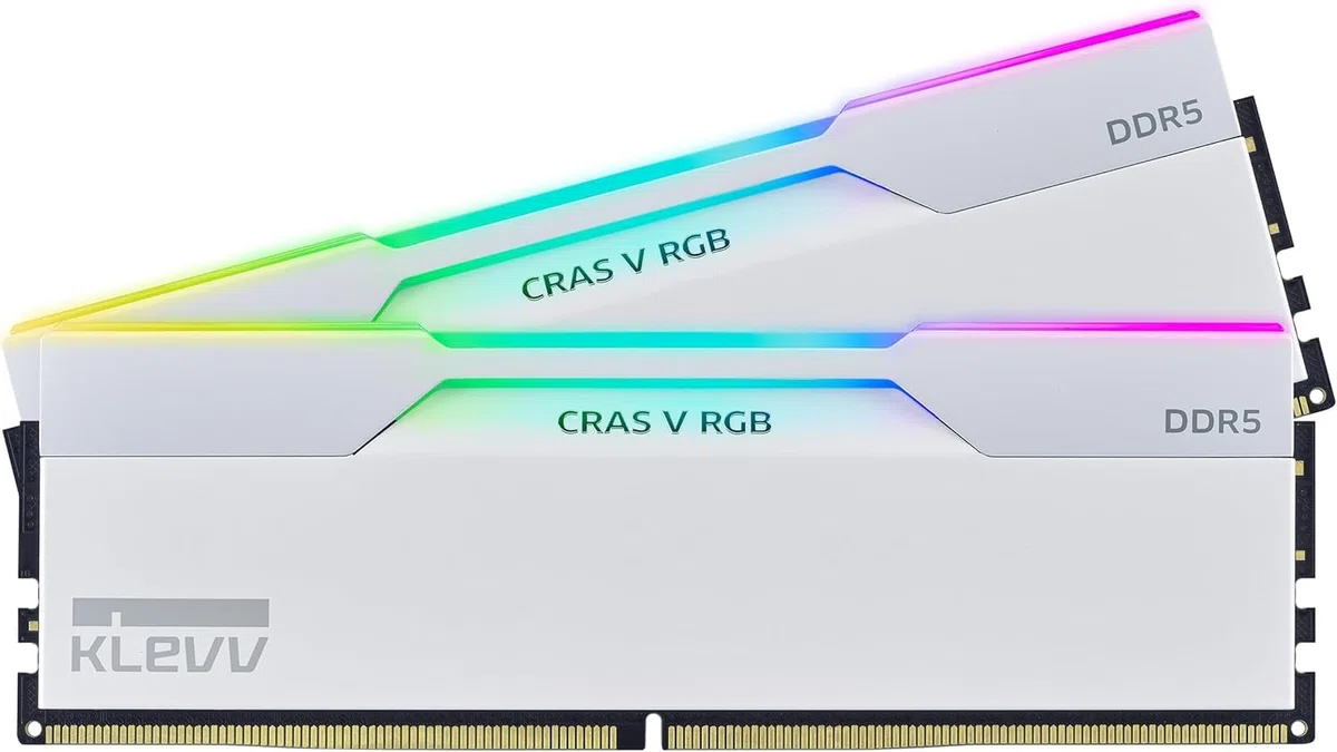 KLEVV CRAS V DDR5 RGB 48 GB (2 x 24 GB) 6000 MHz CL28 zestaw pamięci do gier RAM XMP 3.0 wysoka wydajność podkręcanie 28-36-36-76 (KD5KGUD80-60B280J) biały