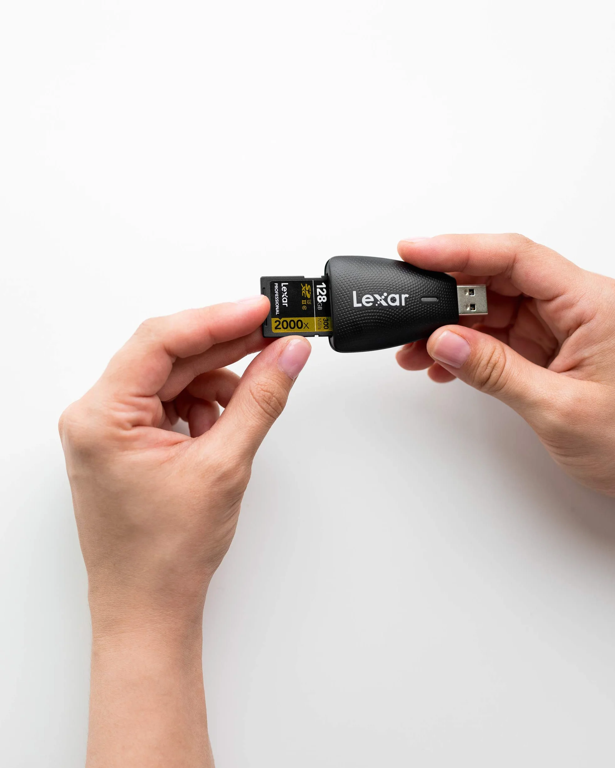 Lexar Multi-Card 2 w 1 USB 3.1 Czytnik, do 312 MB/s dla Karty SD UHS-I UHS-II i Karty Micro SD, Kompatybilny z USB 3.0/2.0 (LRW450UBAMZN)