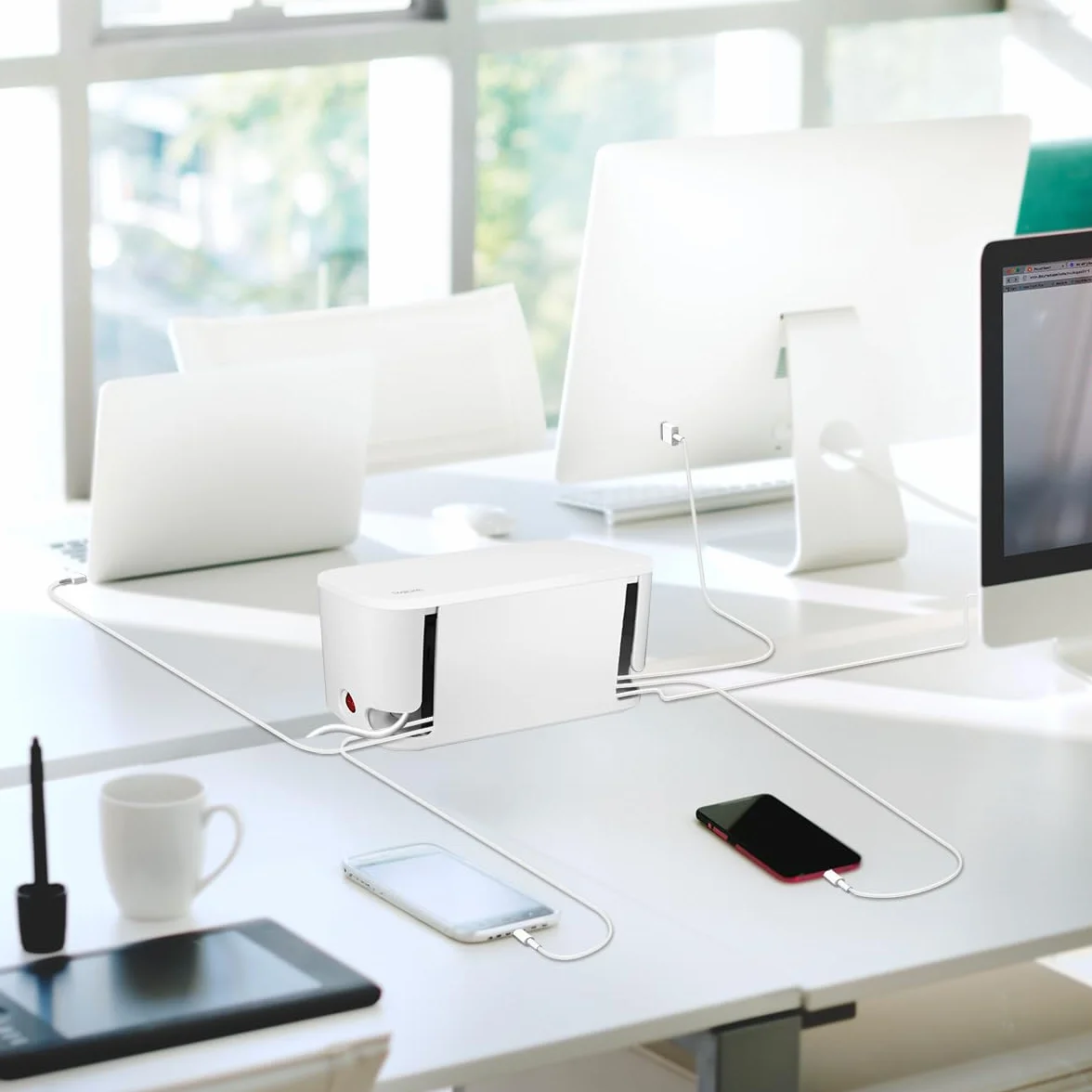 LogiLink LPS281U - skrzynka kablowa z 5 gniazdami wtykowymi, w zestawie 3 x USB, kolor: biały