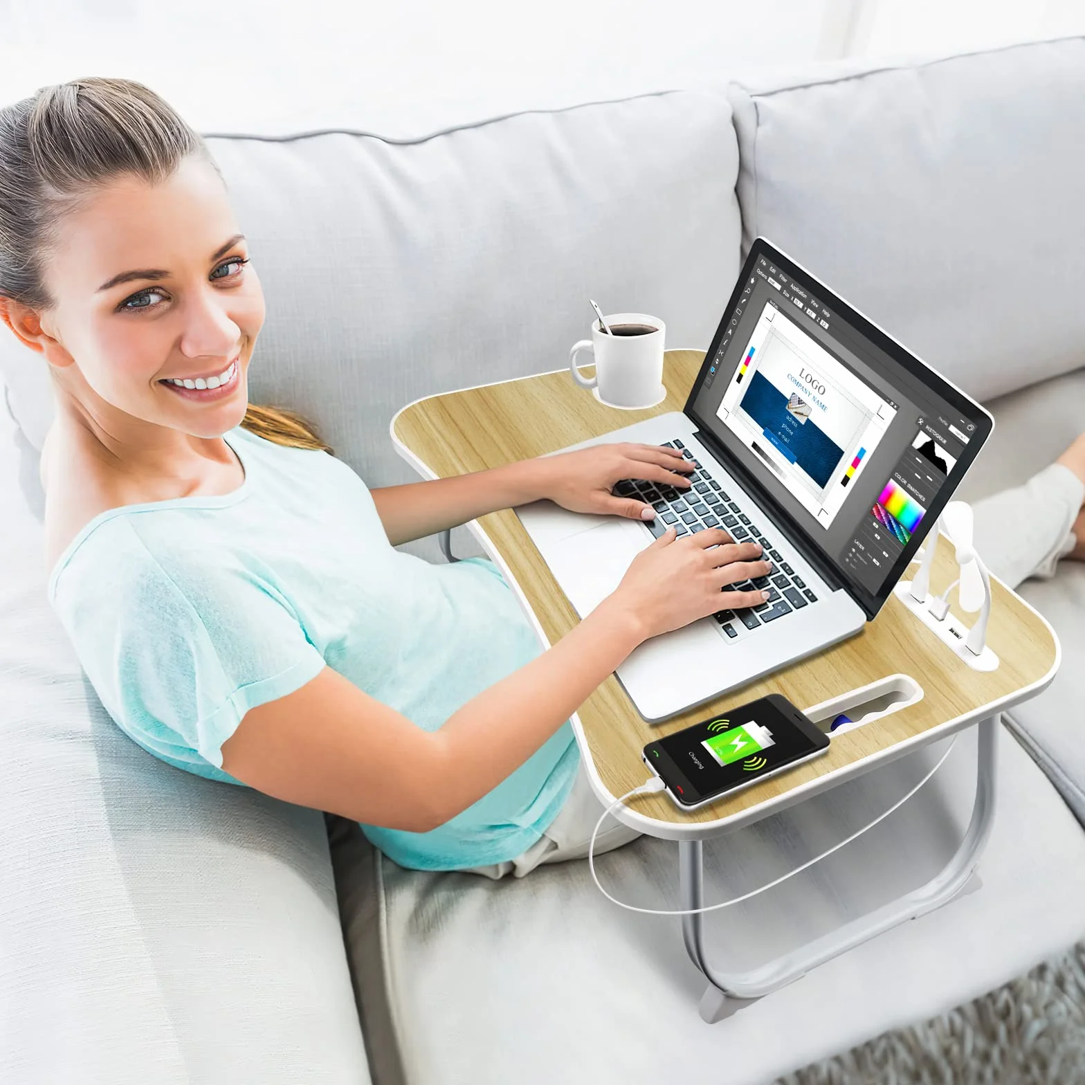 Stolik Pod Laptopa, Składany Stolik z 4 Portami USB do ładowania, Szufladą, Podstawka pod Tablet, Miejscem na Kubek, Uchwytem do Przenoszenia, do łóżka, Sofy, Podłogę (60x40cm, Kolor Drewna)