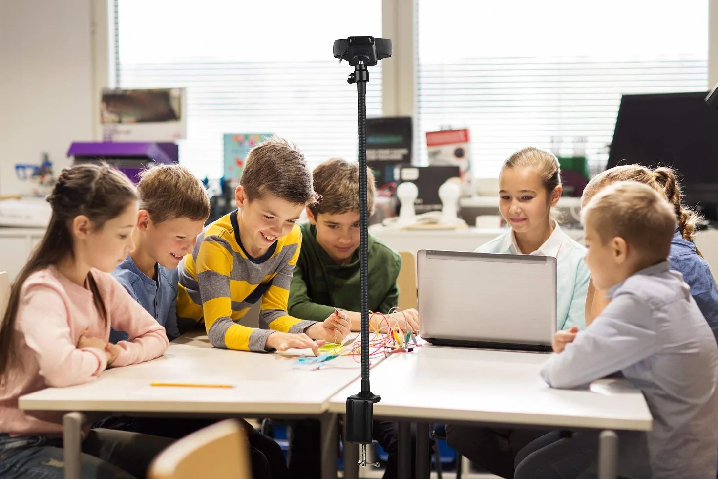 Stojak na kamerę internetową AYIZON 63,5 cm elastyczny zacisk kompatybilny z Logitech Streamcam C920s C920 C930e C922x C930 C922 C925e C615 Brio