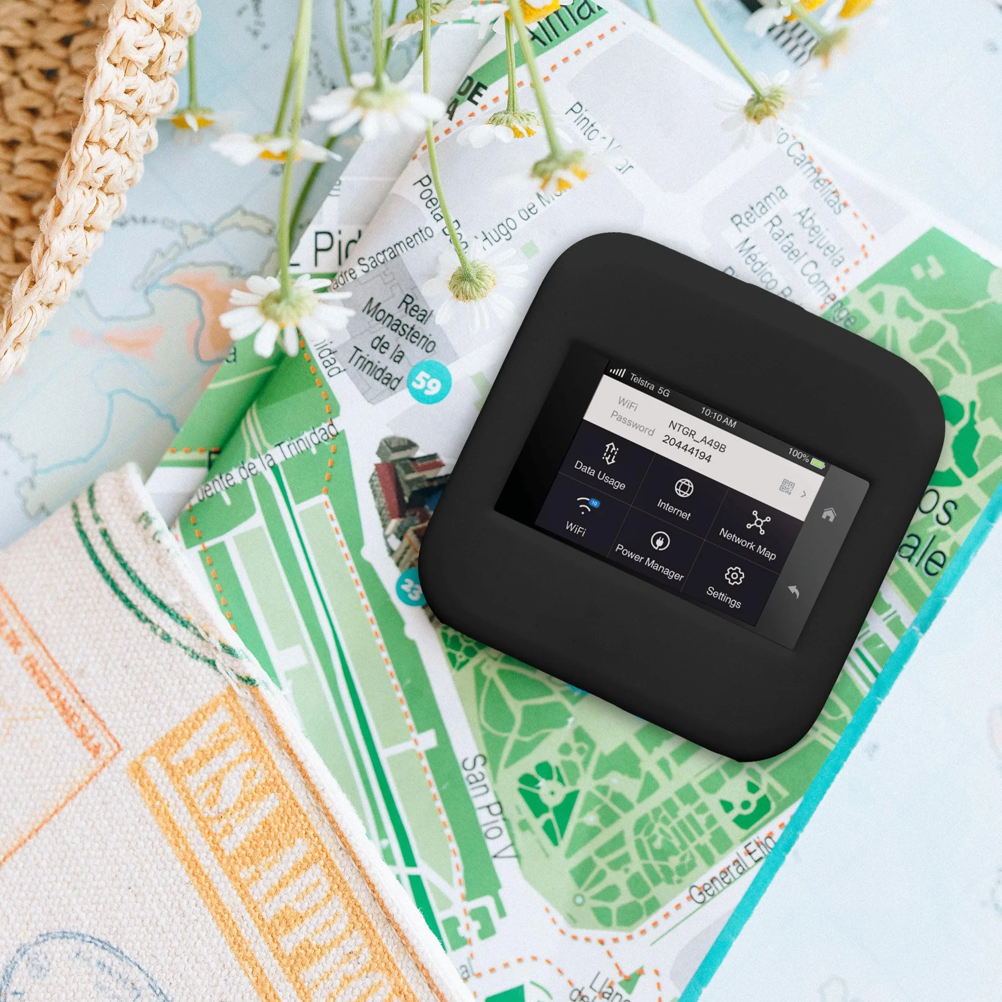 kwmobile etui kompatybilne z NETGEAR Nighthawk M6 Pro / M6 - silikonnego etui na router ochronne w kolorze czarnym