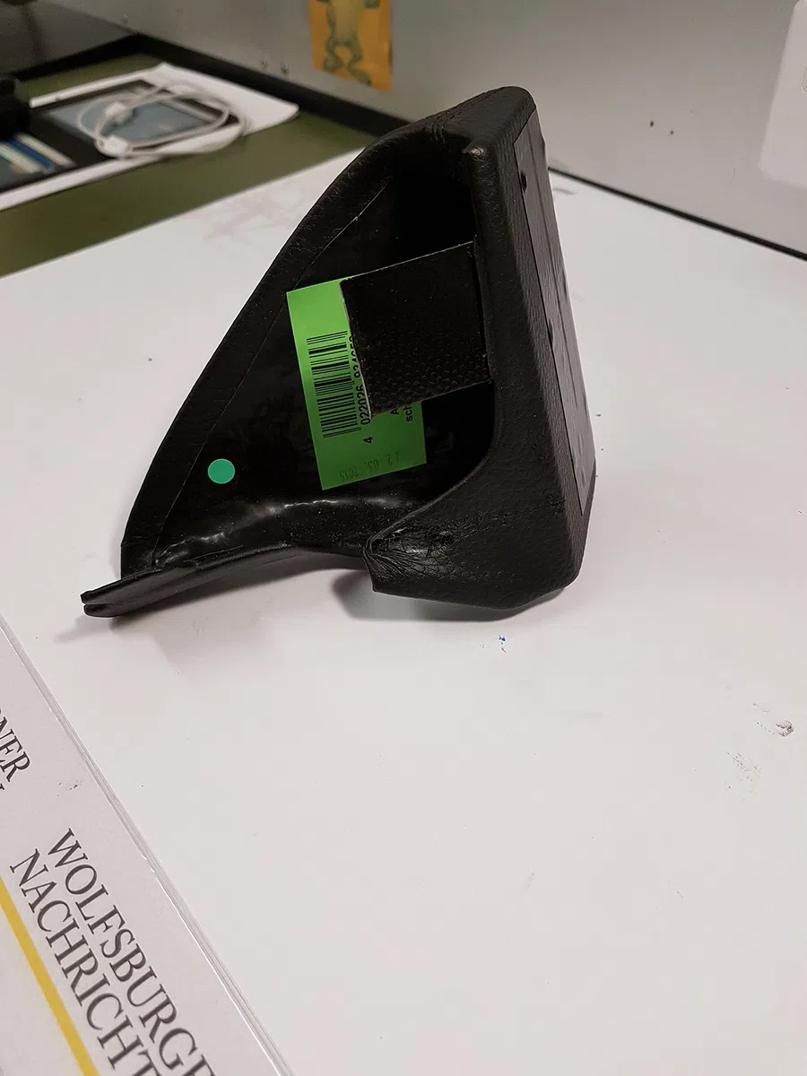 KUDA Uchwyt na telefon komórkowy pasujący do Audi TT od 09/2006 - konsola telefoniczna do smartfonów, telefonów komórkowych, nawigacji i innych – konsola ze sztucznej skóry, czarna, 093465