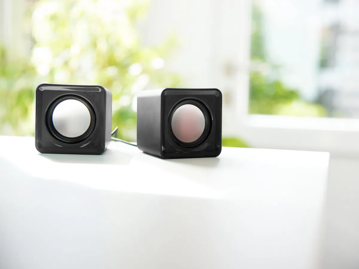 SPEEDLINK SL-810004-BK Twoxo Stereo Compact Cube designed USB Powered 5W Speakers –3.5mm jack for use with PC, tablet or smartphone – Multimedia sound for music, games and video - Black