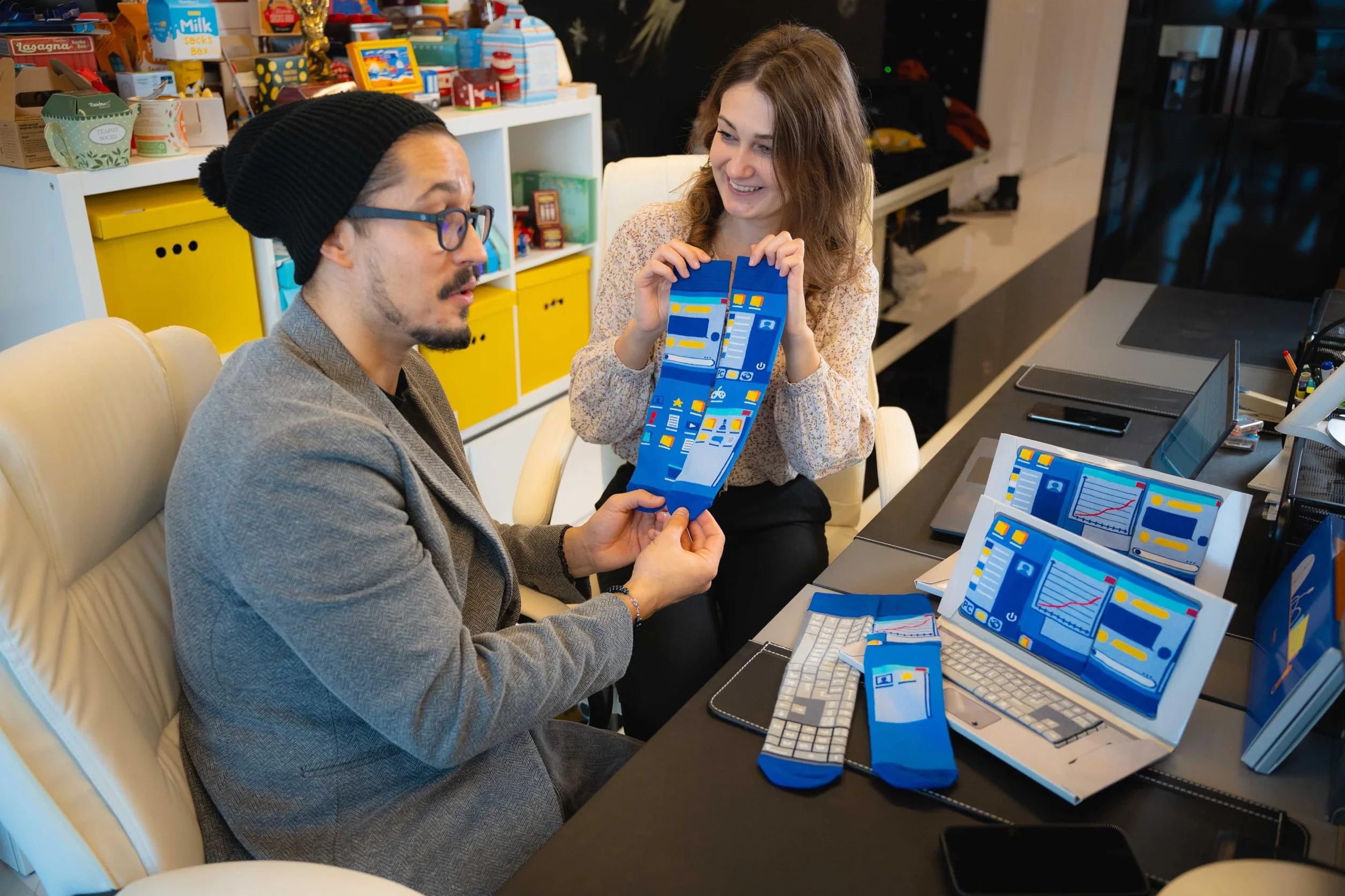 Rainbow Socks - Skarpety na laptopa - Damskie męskie Skarpetki Prezent Nowość dla programistów i entuzjastów informatyki - 2 pary