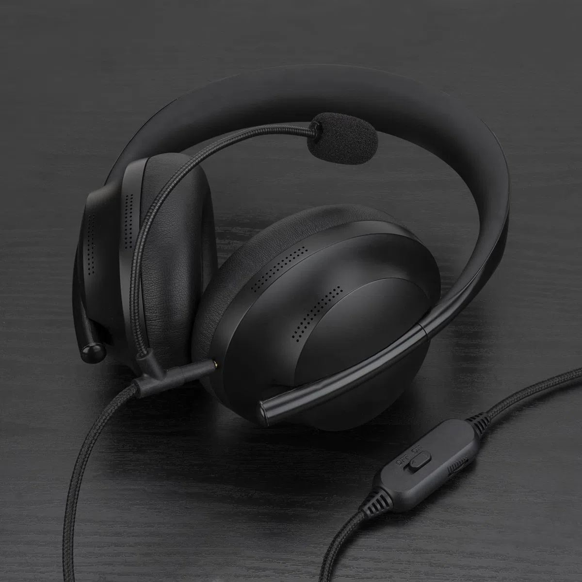 Geekria Kabel do słuchawek z mikrofonem typu boom, kompatybilny z Bose QC Ultra II/SE/45, 700, wtyk 2,5 mm, nylonowy pleciony zamiennik z mikrofonem boom do gier i spotkań (5,6 ft)