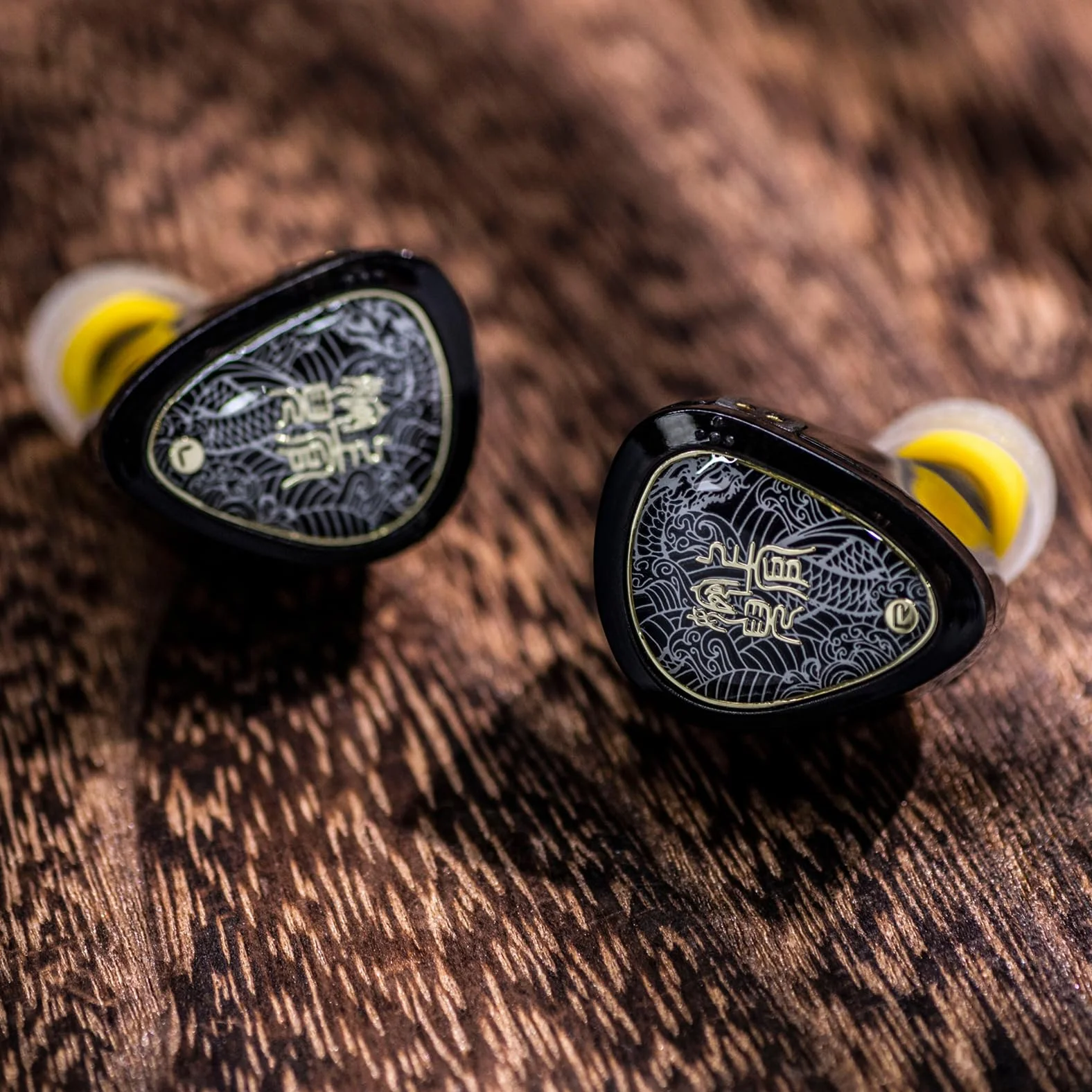 Linsoul TANGZU Wan'er S.G II In Ear Monitor, przewodowe słuchawki douszne HiFI, 10-milimetrowy przetwornik dynamiczny z membraną PET Słuchawki IEM (Przezroczysty biały, 3,5 mm)