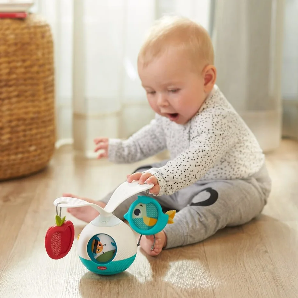 Tiny Love Tummy Time 2 w 1 Muzyczna karuzela do łóżeczka, karuzela muzyczna ze światełkami 360°, 0+ miesięcy, przenośna karuzela dla niemowląt, zabawka muzyczna, 3 tryby muzyki i dźwięków, Meadow Days