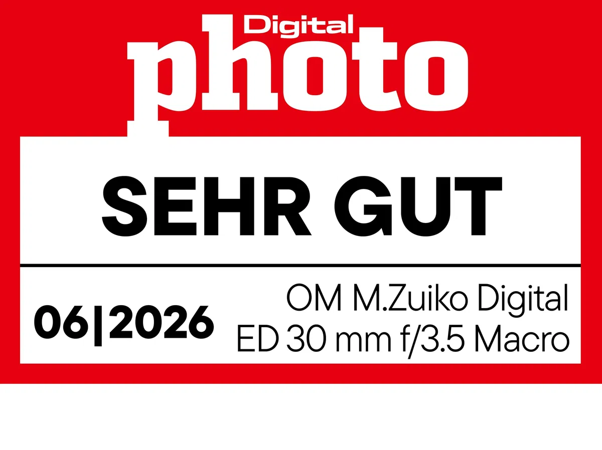 OM SYSTEM M.Zuiko Digital ED 30mm F3.5 Macro - Obiektyw Mikro 4/3 | Jasny obiektyw stałoogniskowy do makrofotografii, kompaktowy design 140g, cichy autofokus MSC i bagnet metalowy.