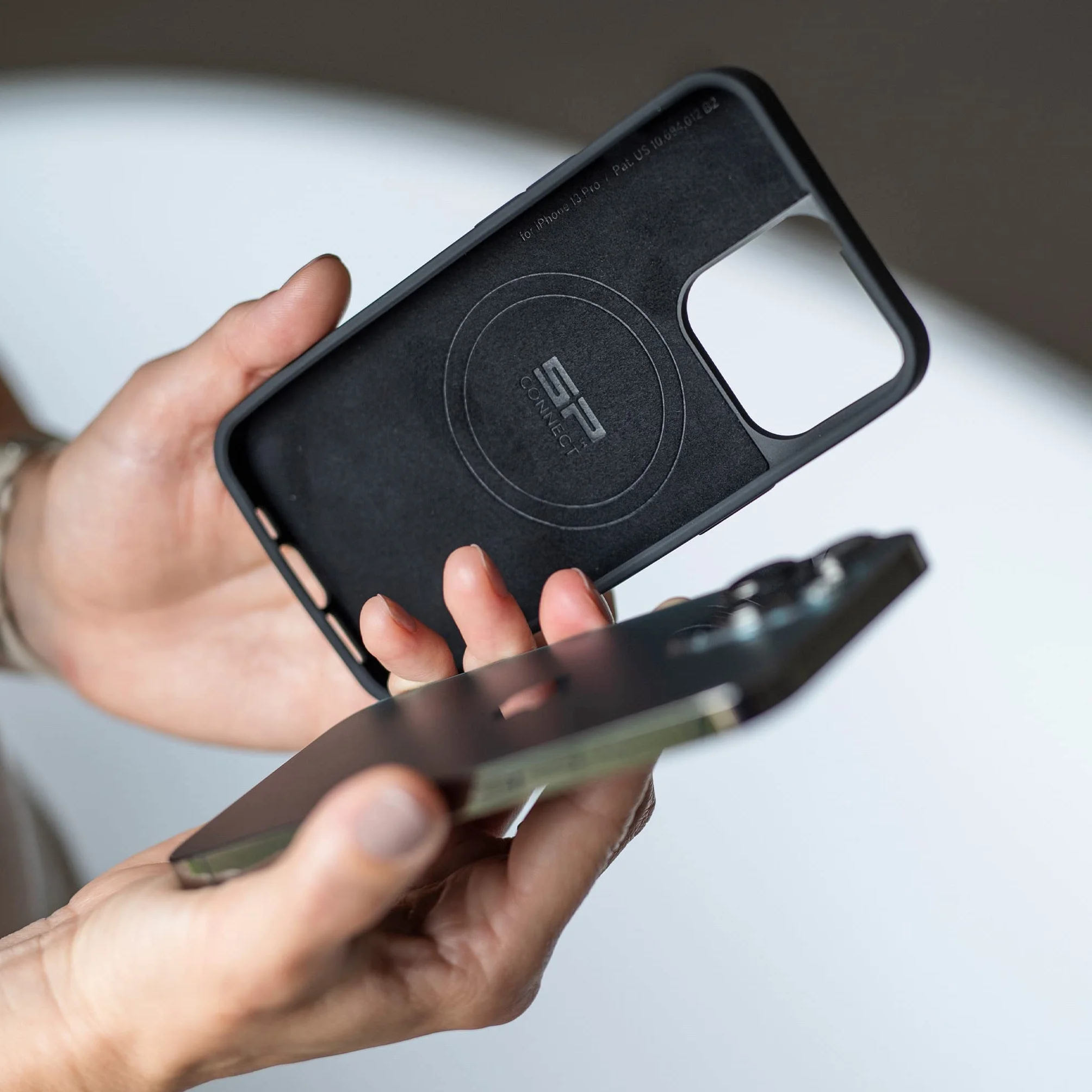 SP CONNECT Etui na telefon | SPC+ | kompatybilne z iPhone 15 Pro