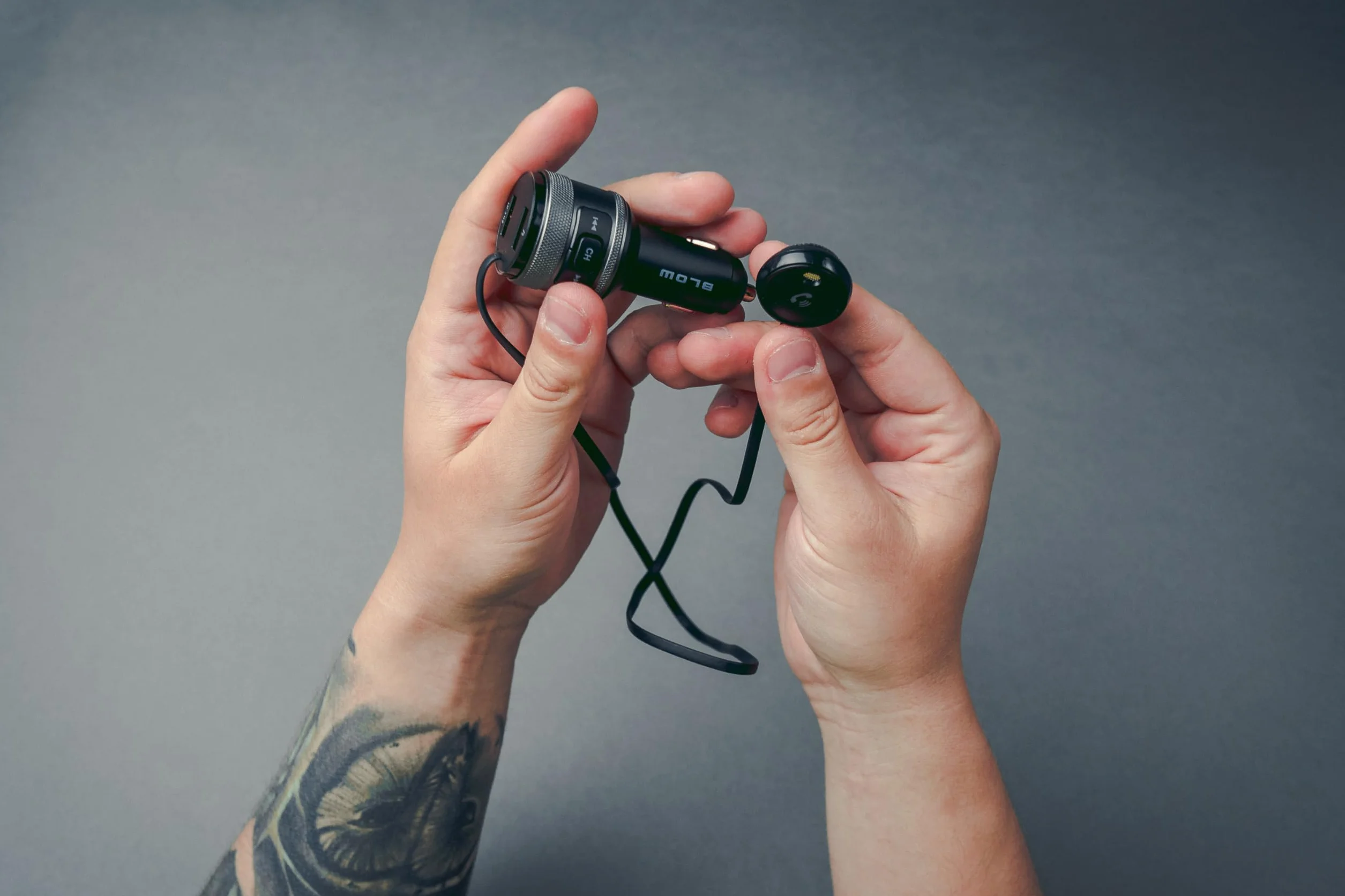 BLOW Transmiter Bluetooth głośnomówiący ładowarka