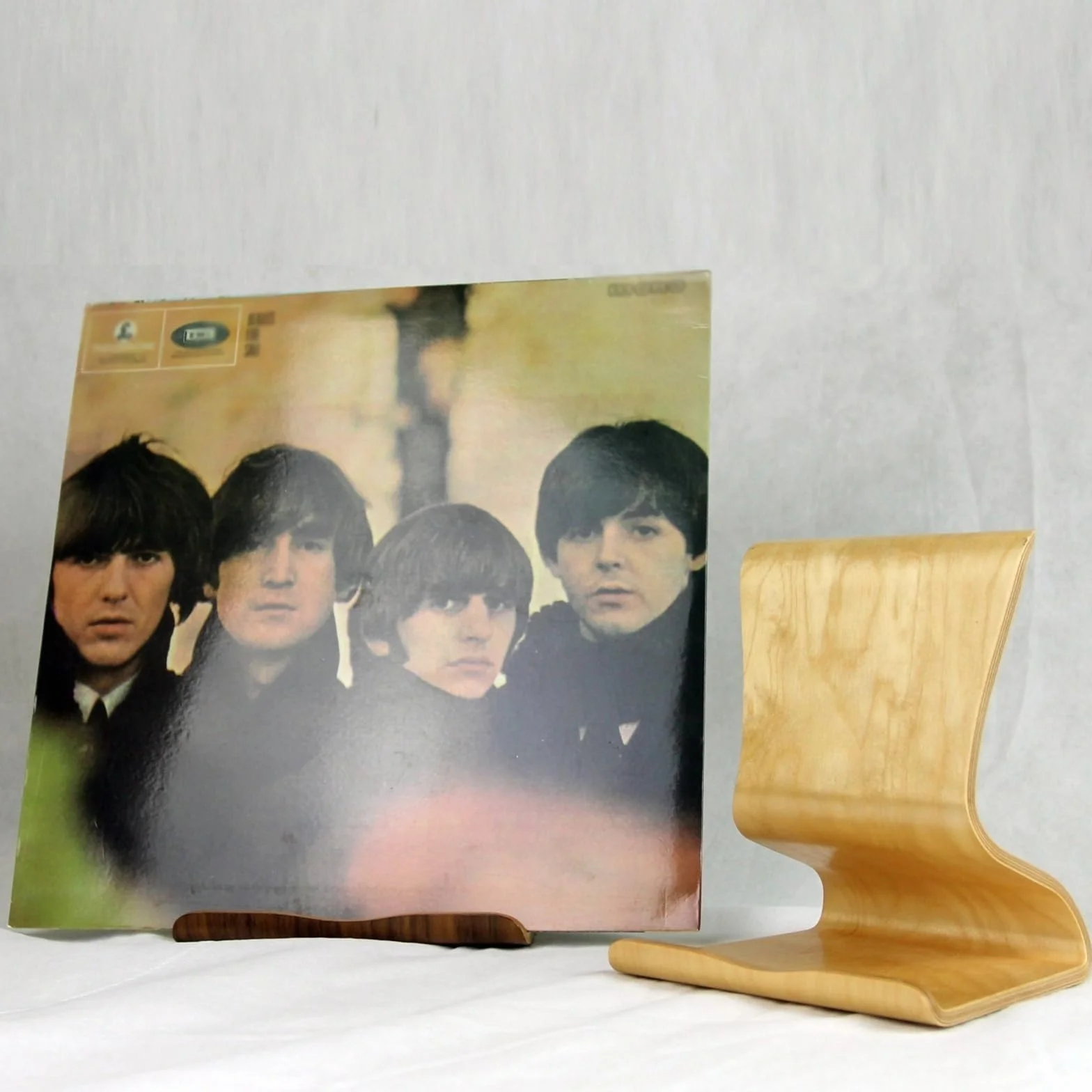 Organizator półki na DVD Półka do przechowywania płyt winylowych, stabilny drewniany uchwyt albumów LP, elegancki stojak stołowy domowego biura Stojak do przechowywania płyt CD(Natural)