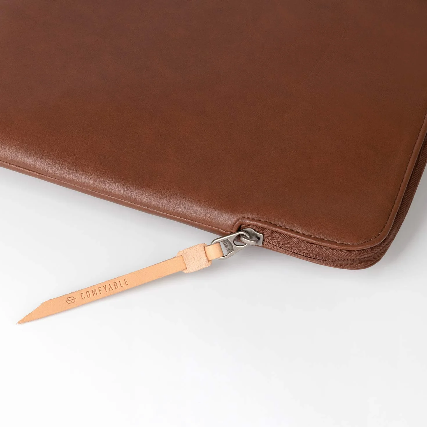 Comfyable etui na tablet kompatybilne z iPad Air 11 cali M4 2026, iPad Pro 11 cali M5, Smart/Magic Keyboard, uchwyt na rysik, wodoodporne etui PU, brązowy