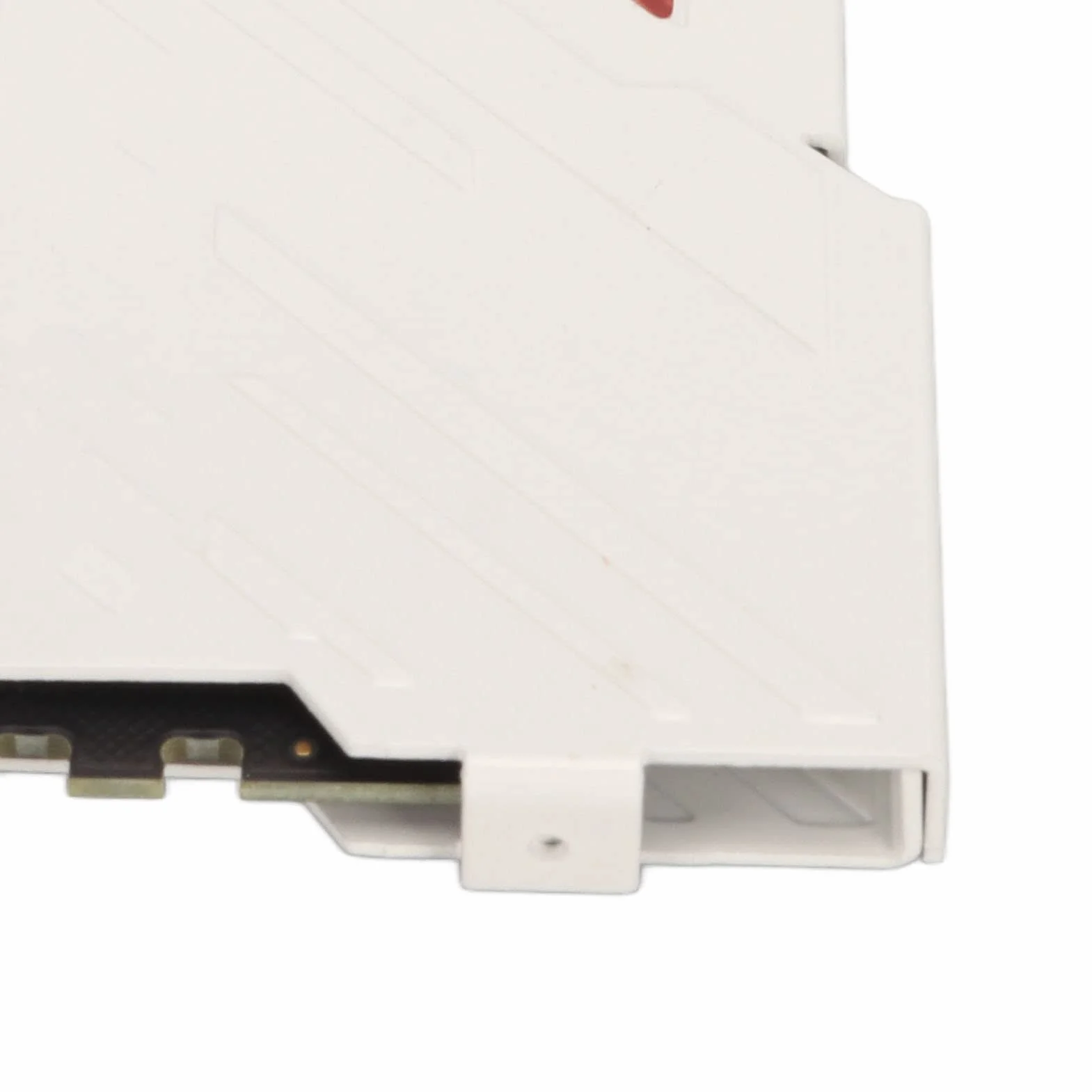 16 GB Pamięci RAM DDR5 4800 MHz, 1,1 V do Komputerów Stacjonarnych z metalową obudową Skutecznie odprowadzającą Ciepło, Obsługuje XMP 3.0 i EXPO dla Maksymalnej Wydajności (WHITE)