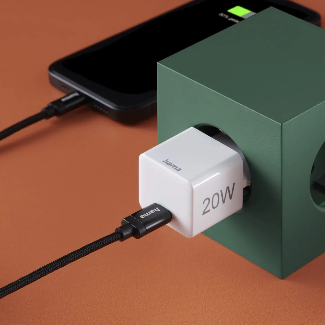 Hama ładowarka sieciowa 20 W Power Delivery USB C Lightning 1m biała