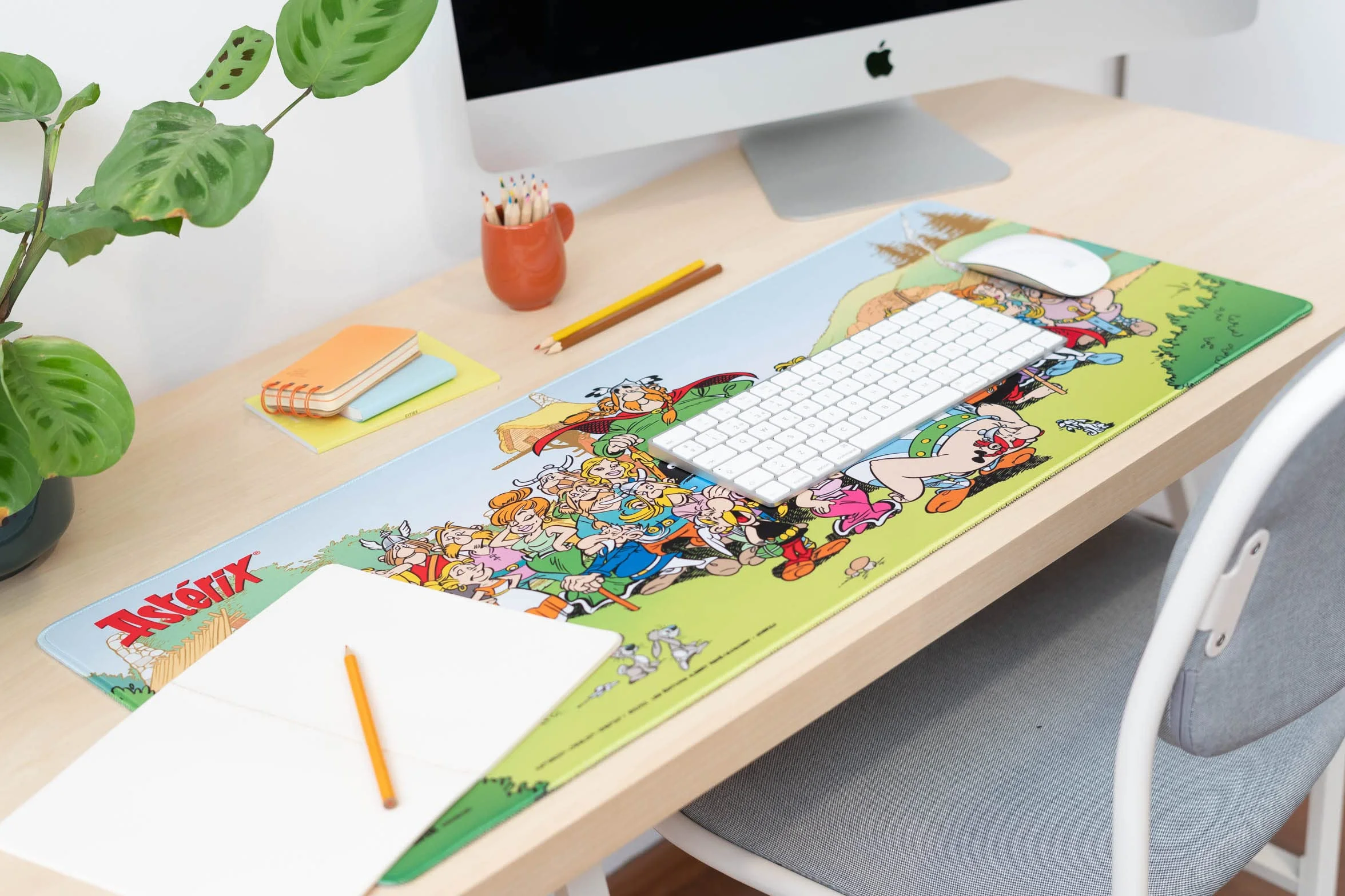 Erik Oficjalna podkładka pod mysz Asterix XXL na biurko, 80 x 35 cm, antypoślizgowa gumowa podkładka pod mysz, podkładka pod mysz do gier, klawiatura Asterix And Obelix