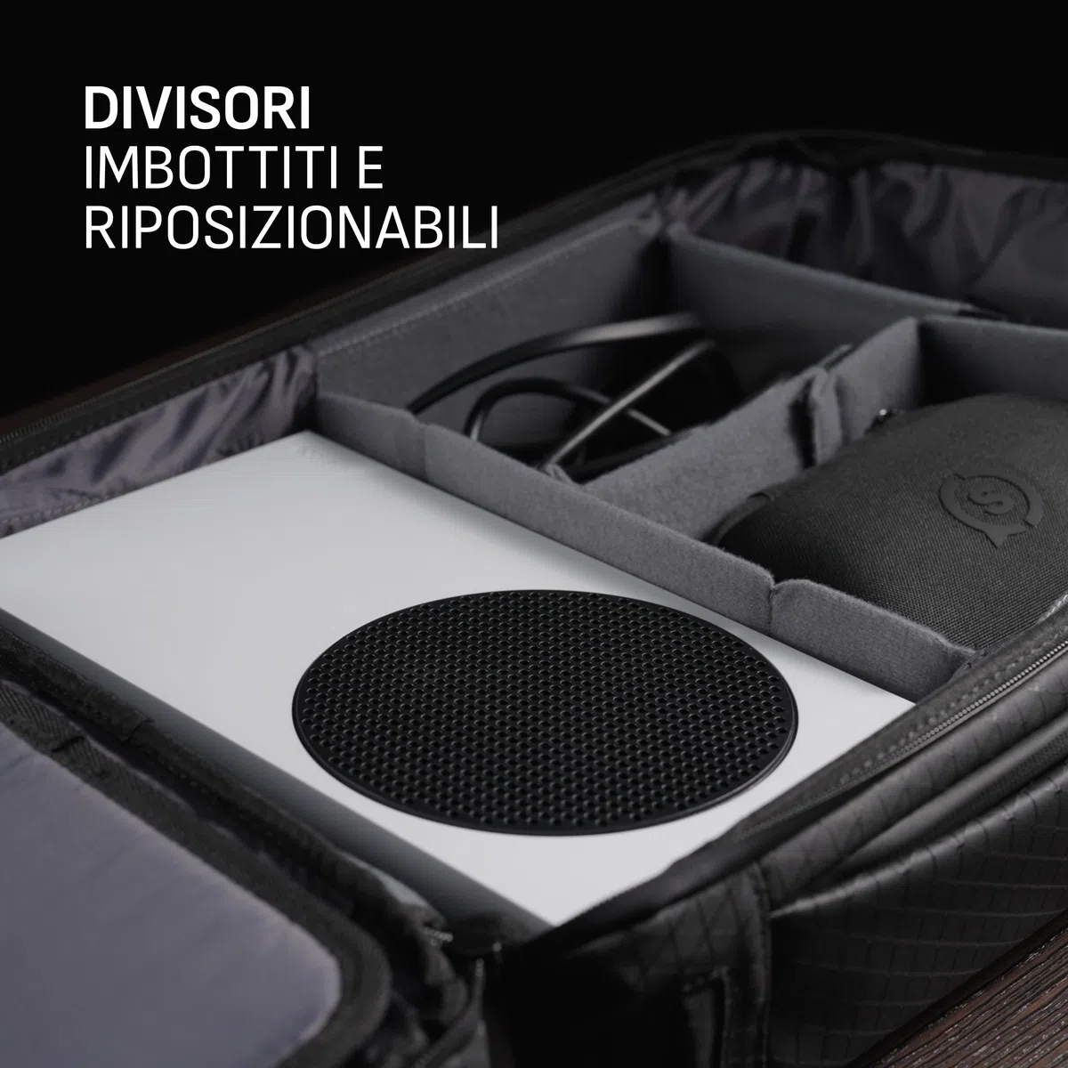 SCUF Loadout plecak gamingowy – pasuje do laptopa o przekątnej ekranu 17", notebooka, tabletu, pojemności 18,7 l, wodoodporna tkanina, dzielnik, pasuje do kontrolerów, konsol PlayStation 5, Xbox