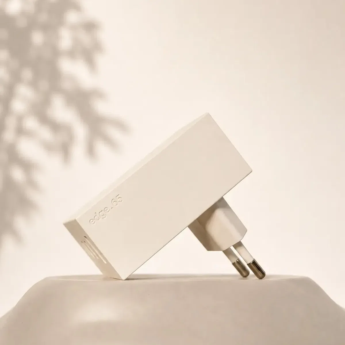 Reduct Edge.65 USB-C ładowarka wielokrotna (2 x USB-C, USB-A), 65 W szybka ładowarka do telefonu komórkowego i tabletu, zasilacz wielokrotnego ładowania USB do Apple, Samsung, LG, Google, Huawei, One