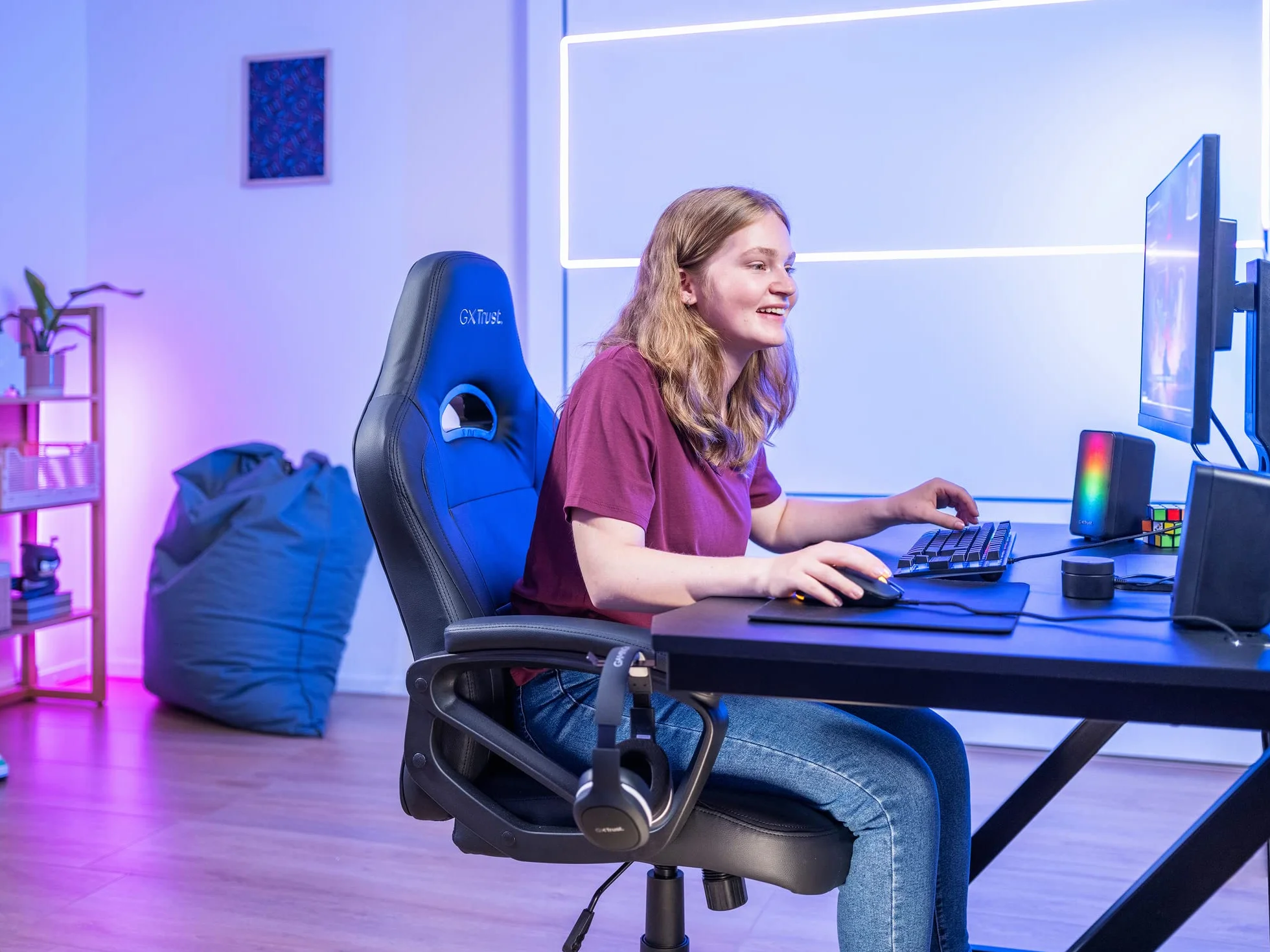 Trust Gaming GXT 611 Wezz 2.0 głośniki do gier z oświetleniem RGB LED 12 W (6 W RMS), zasilanie USB, 3,5 mm, głośniki PC stereo dla komputera, laptopa i gier - czarny