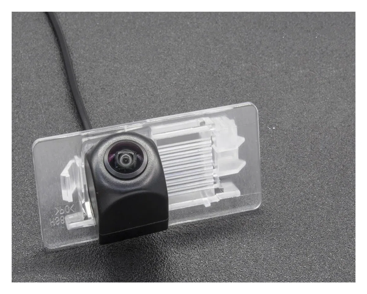 Kamera cofania do VW Touran 2003-2015 – rozdzielczość HD 1280 x 720 z efektem rybie oko
