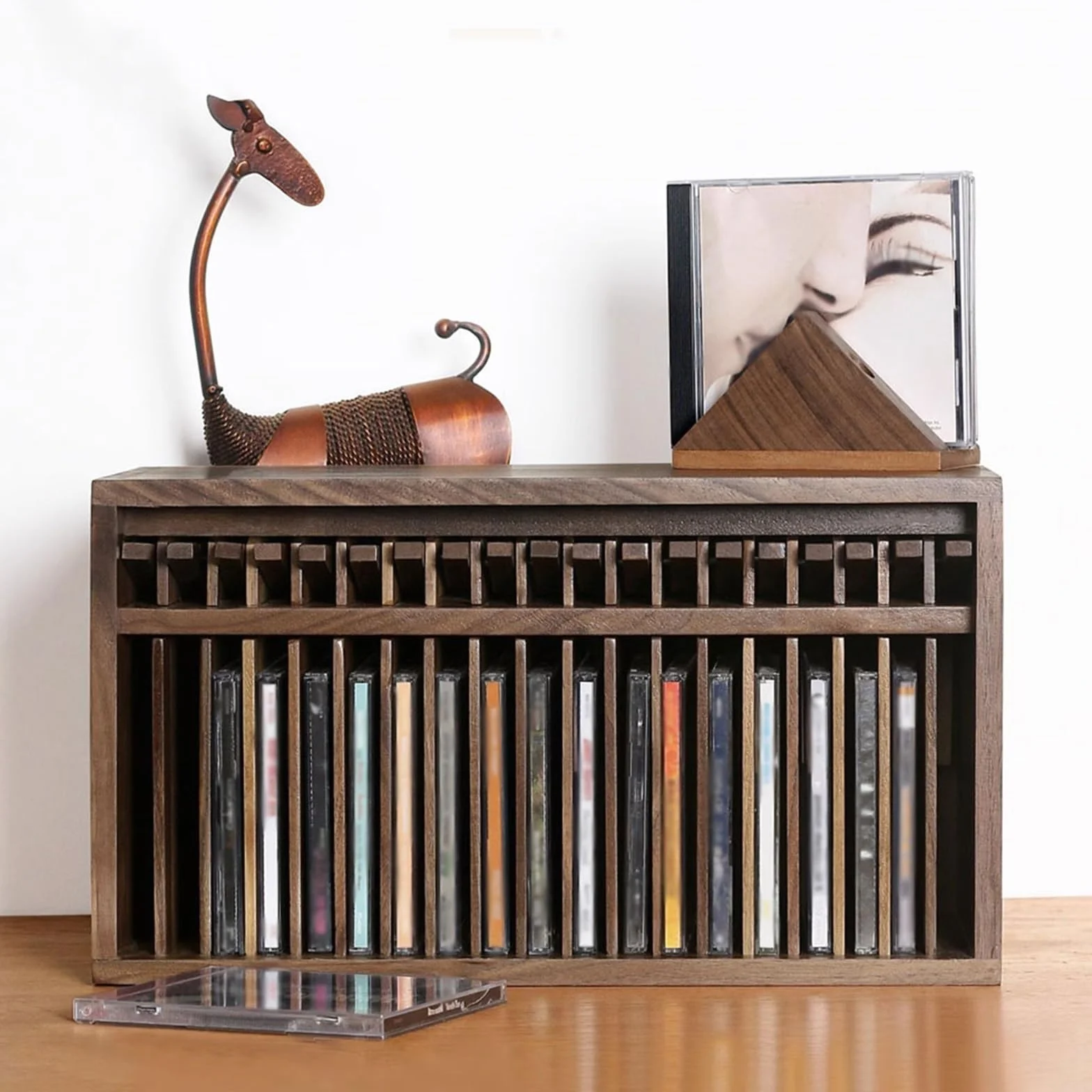 Organizator półki na DVD Wysuwany stojak na płyty CD, drewniany albumy Stojak do przechowywania płyt CD