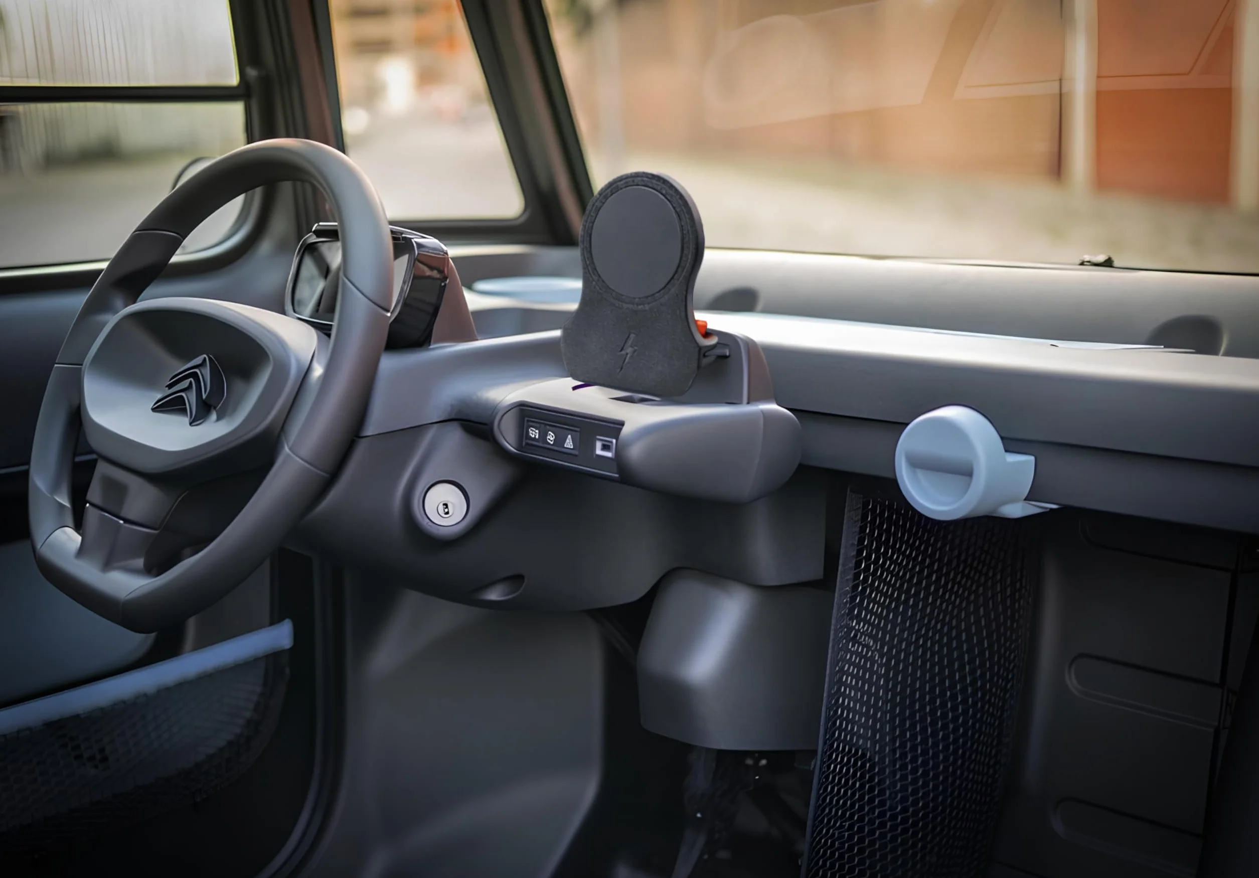 Uchwyt na smartfon do MagSafe z bezprzewodowym ładowaniem 15 W, pasuje do Citroen Ami, do Opel Rocks-e, Fiat Mickey - magnetyczny uchwyt na telefon komórkowy do nawigacji, nawigacji, muzyki