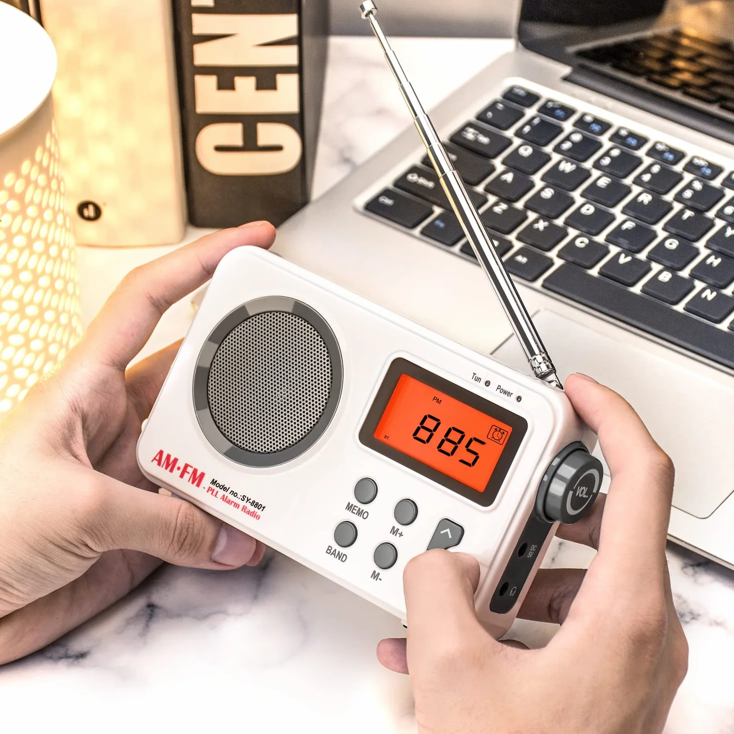 Tendak Radio FM/AM z Odbiornikiem Światowym - Duży Wyświetlacz, Funkcja Pomiaru Czasu, Budzik, Zasilanie USB/Baterie