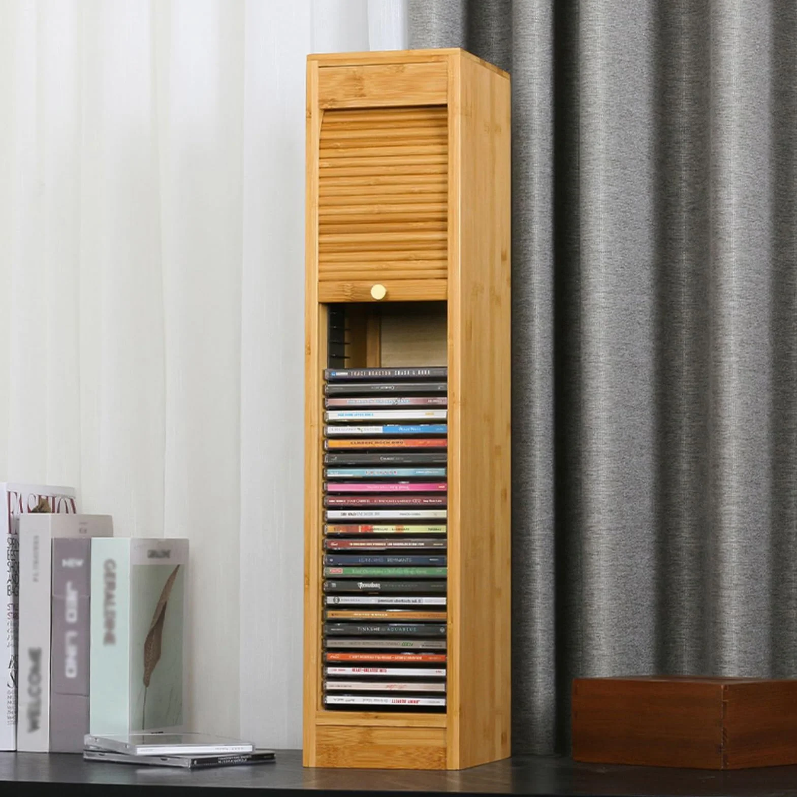 Bambusowy stojak do przechowywania płyt CD półka ekspozycyjna DVD z miedzianym uchwytem biurko do domowego biura mieści 40 płyt CD 15 x 18 x 61 cm