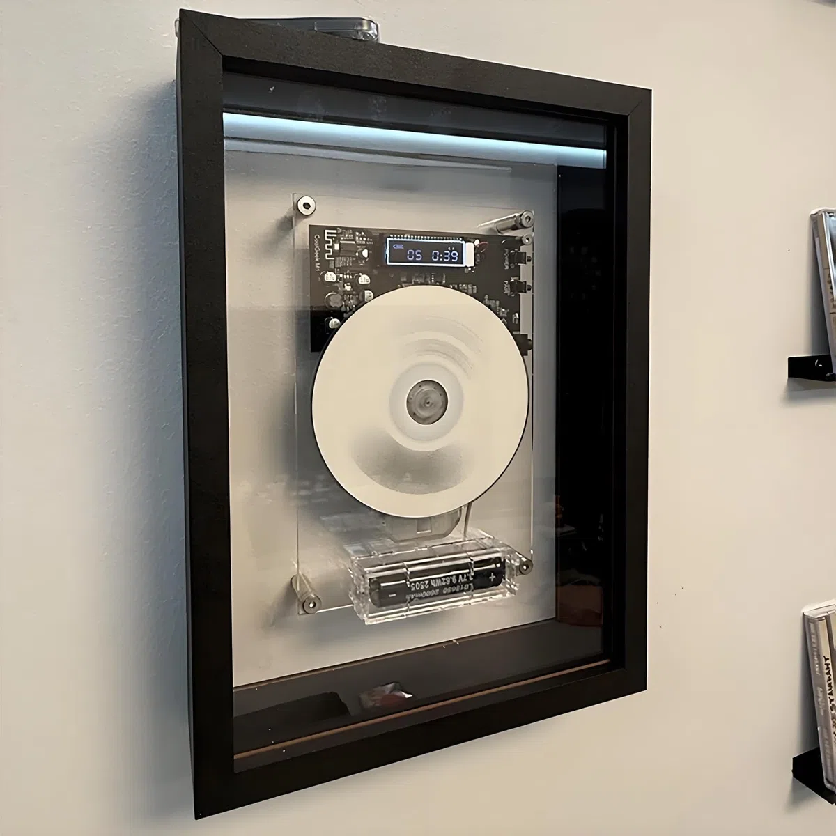 Dekoracyjny odtwarzacz CD z muzyczną ramką na zdjęcia, pilot zdalnego sterowania, wyjście AUX Bluetooth 5.0/3,5 mm, 2 możliwości ustawienia – idealny do domu, biura i galerii