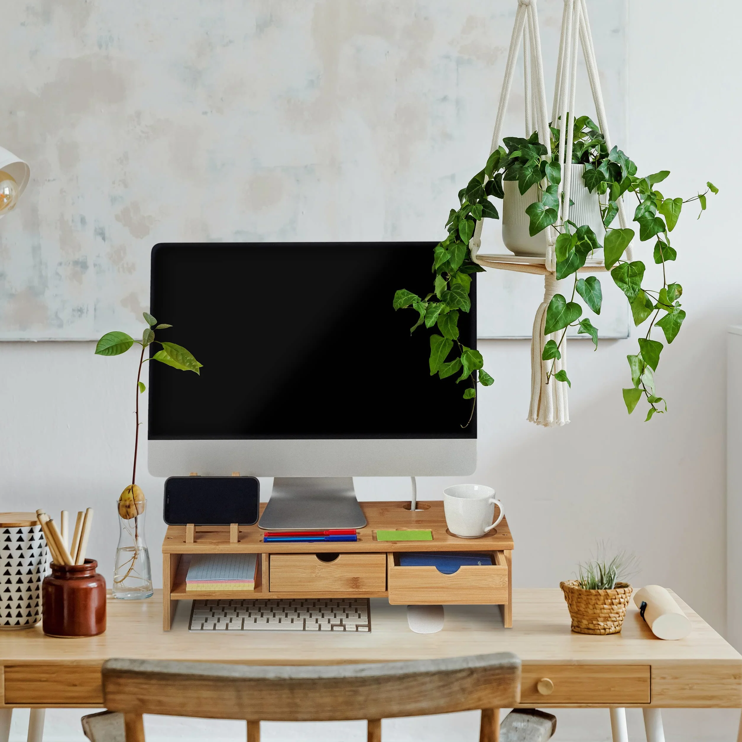 Relaxdays Stojak na monitor, z bambusa, półka, 2 szuflady, podwyższenie do monitora, laptopa, wys. x szer. x gł.: 13 x 54 x 23 cm, naturalny