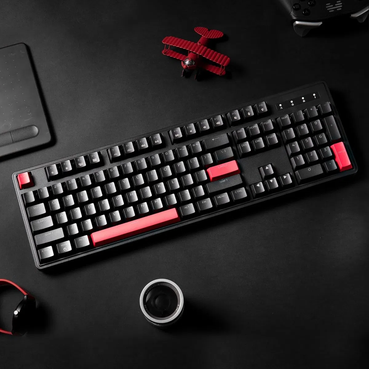 LEMOKEY X2 QMK/VIA 104-klawiszowy programowalny zestaw klawiatury i myszy do gier, czerwone podświetlenie, przewodowa klawiatura mechaniczna z czerwonymi przełącznikami, do