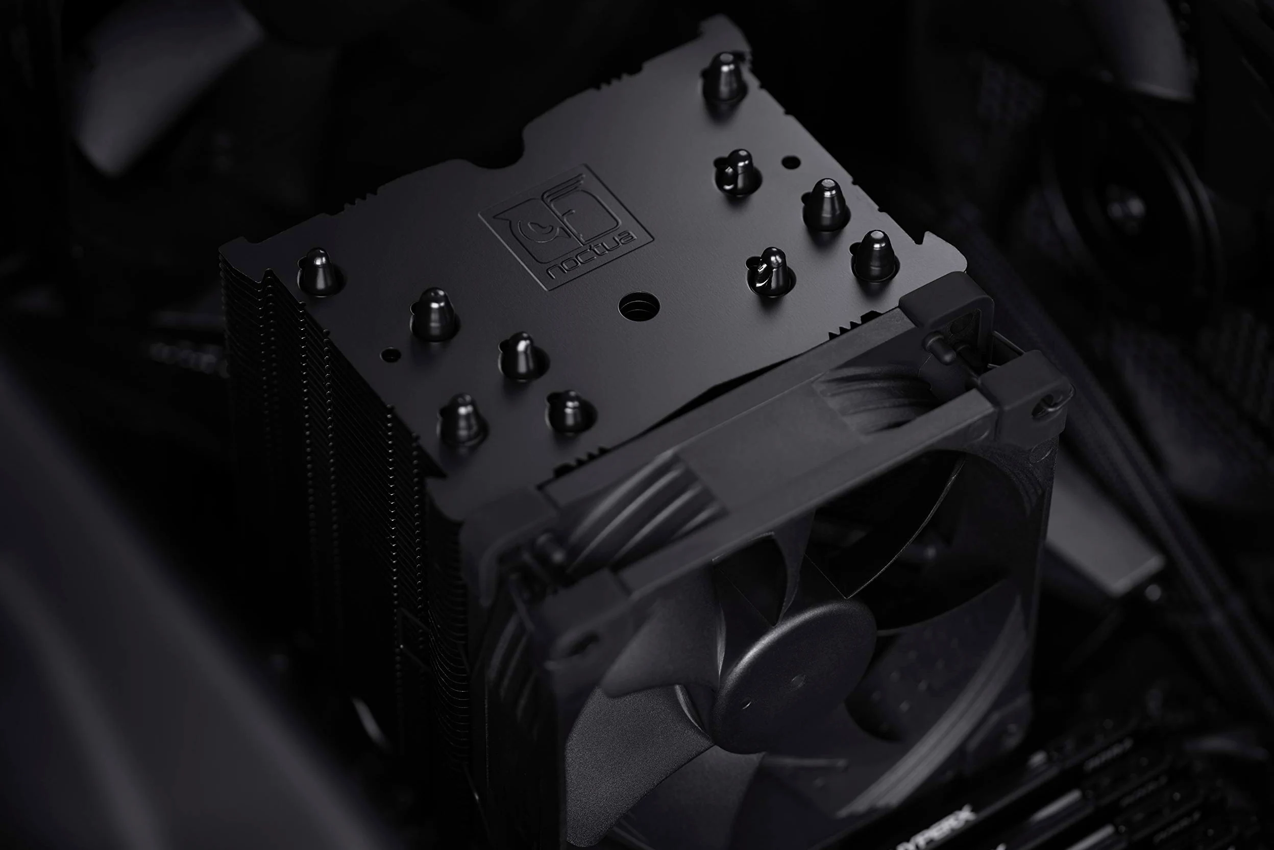 Noctua NH-U9S chromax.black, 92-milimetrowy Jednowieżowy Cooler CPU (Czarny)