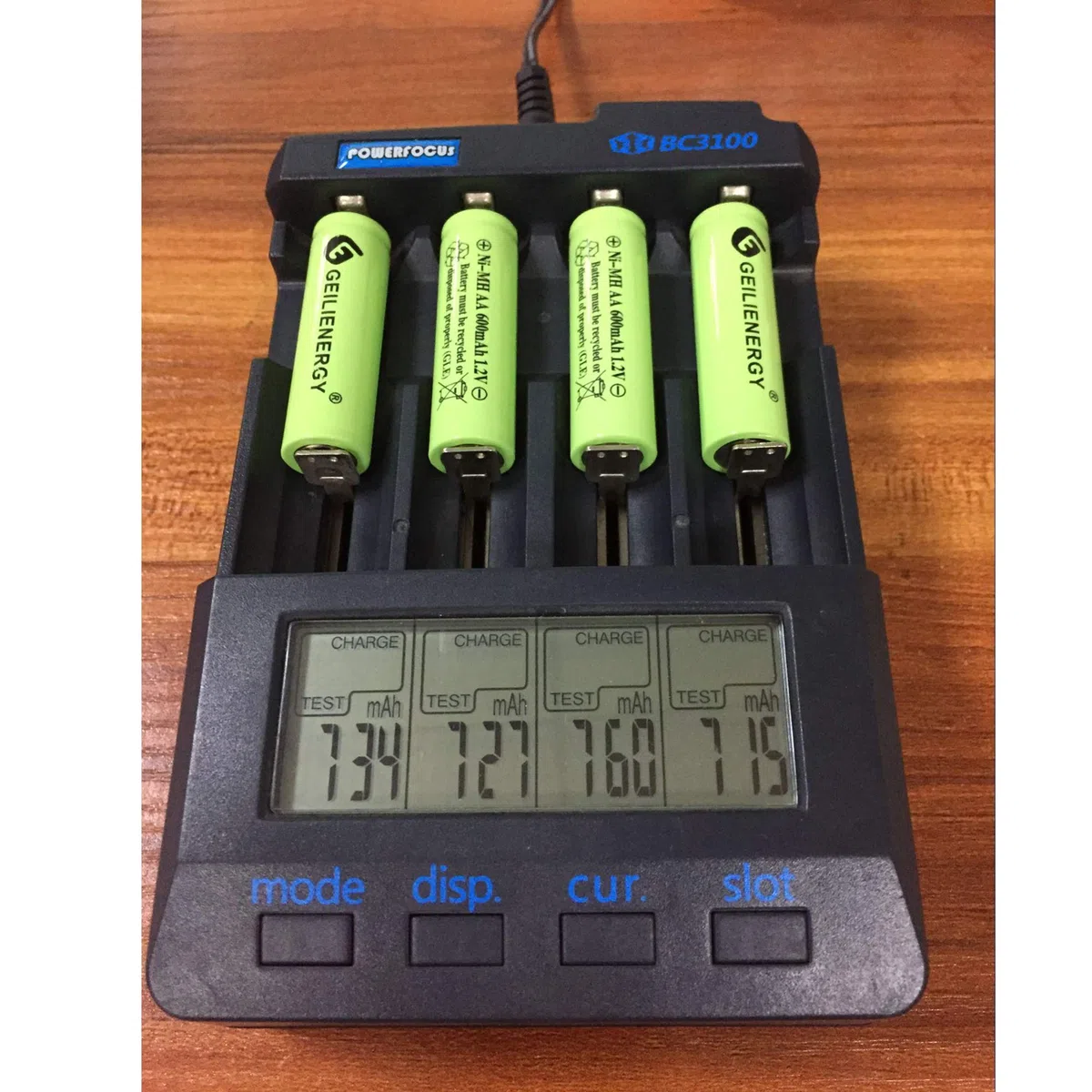Akumulatory solarne AA Ni-MH 600 mAh (4 sztuki)