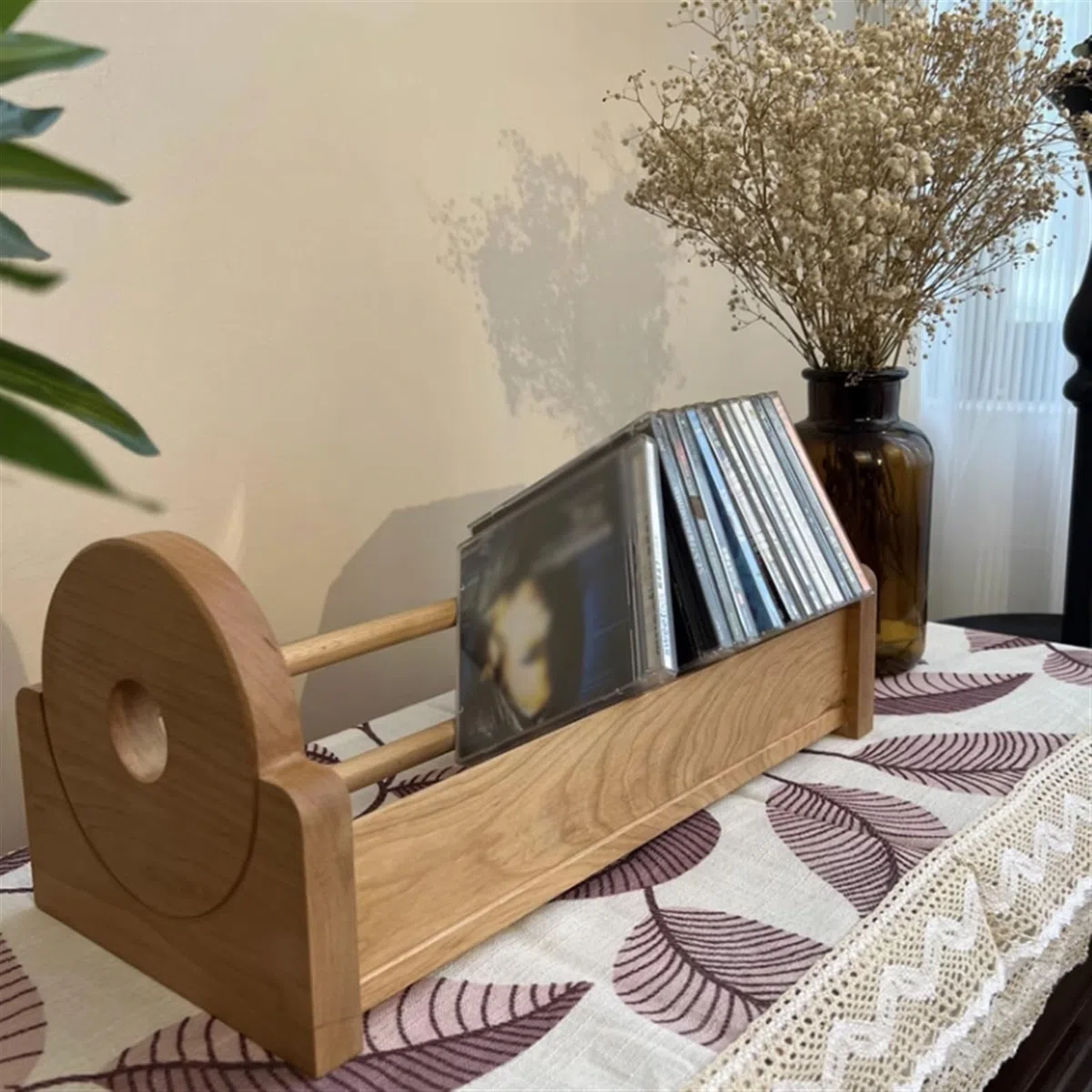 Stojak na płyty CD, organizer na biurko, drewniany stojak na płyty CD i stojak do przechowywania płyt winylowych, pomieści do 30 albumów lub płyt CD, regał ekspozycyjny – czarny orzech