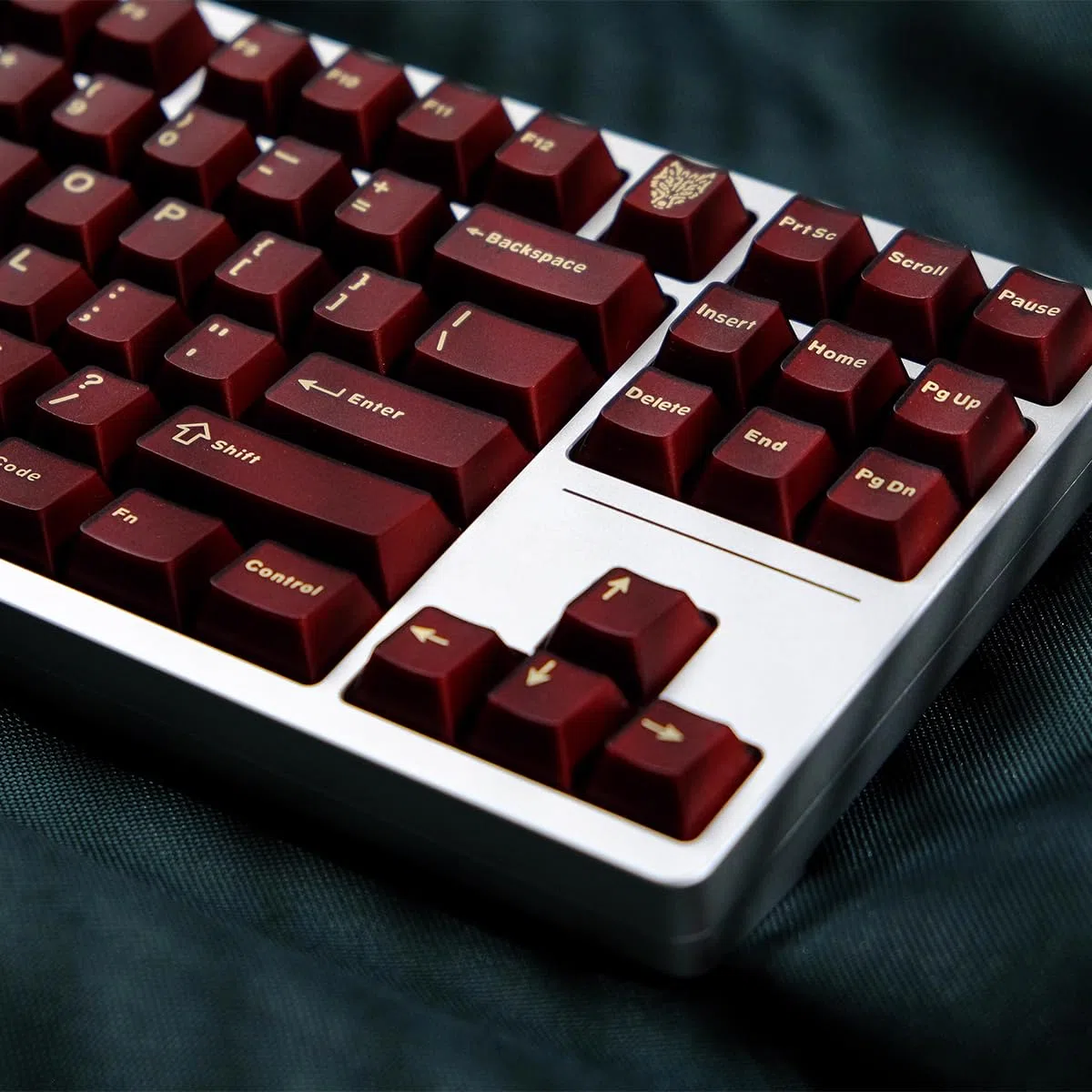 114 klawiszy PBT Doubleshot nasadki klawiszy profil wiśni półprzezroczyste czerwone nasadki na klawisze zestaw pasuje do 60% 65% 75% Cherry Mx przełączników klawiatury mechanicznej