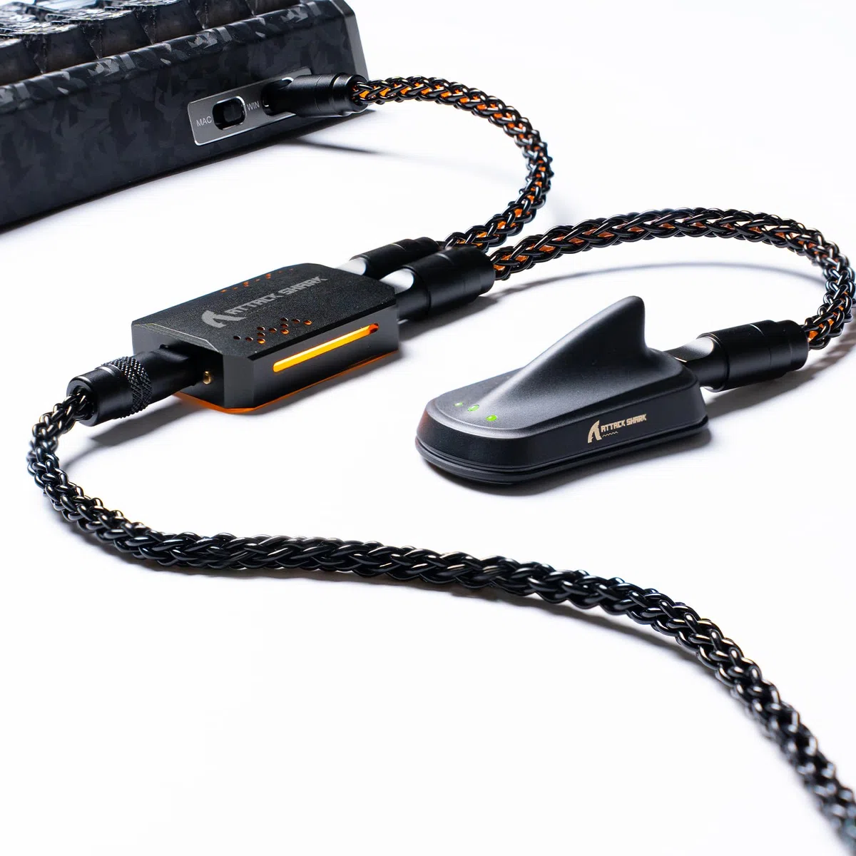 ATTACK SHARK C07 8KHz Kabel Type-C 2 w 1 do Gaming Klawiatur/Myszy-Czarny | 12 RGB Backlit, Podwójny port USB-C, Oplot z Miedzi Monokrystalicznej, Aluminium CNC 6063, dla PC/MacBook/Graczy, 5,12'